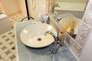 Modern wash basin